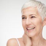 Conheça a Fonoestética: Um jeito natural de cuidar das marcas do tempo no rosto